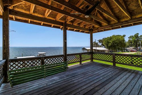 168 Rain Forest Rd, Onalaska, TX, 77360-7094 | Card Image