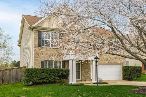 210 Vintage Cir, Hendersonville, TN, 37075-4090 | Card Image