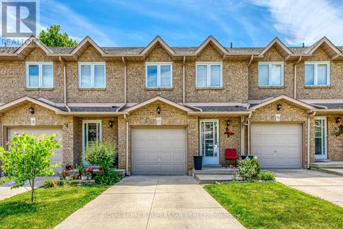 17-1809 Upper Wentworth Street, Hamilton (Allison), ON, L9B2R9 | Card Image