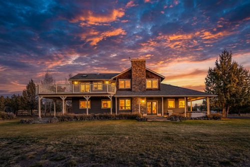 9001 Sw Desert Sage Ln, Powell Butte, OR, 97753-1673 | Card Image