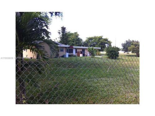 5920 Sw 45th Way, Davie, FL, 33314-7512 | Card Image