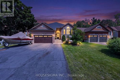123 Fernbrook Dr, Wasaga Beach, ON, L9Z1G6 | Card Image