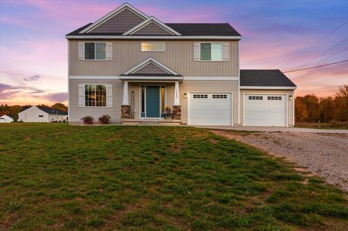 17600 Peach Ridge Ave, Kent City, MI, 49330-9154 | Card Image