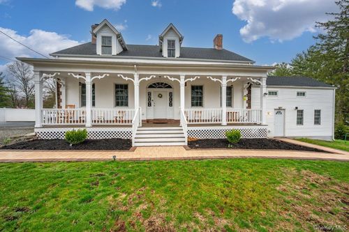 18 Congers Rd, New City, NY, 10956-5134 | Card Image