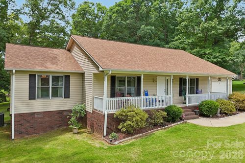 250 Rumple Hill Dr, Statesville, NC, 28677-2050 | Card Image