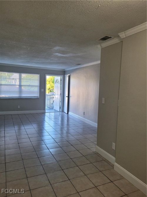 apt-4-2241 Euclid Ave, FORT MYERS, FL, 33901-3534 | Card Image