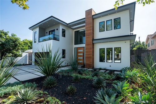 14812 Morrison St, Sherman Oaks, CA, 91423-2156 | Card Image