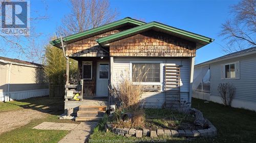 6 Maple Dr, Mcgregor, ON, N0R1J0 | Card Image