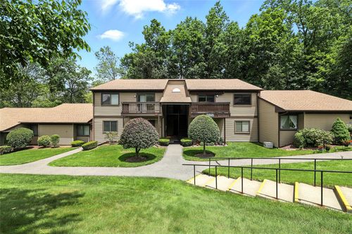 d-73 Independence Ct, Yorktown Heights, NY, 10598 | Card Image