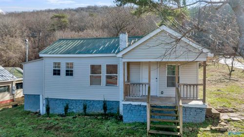 511 Tyler Ave Se, Fort Payne, AL, 35967-1729 | Card Image