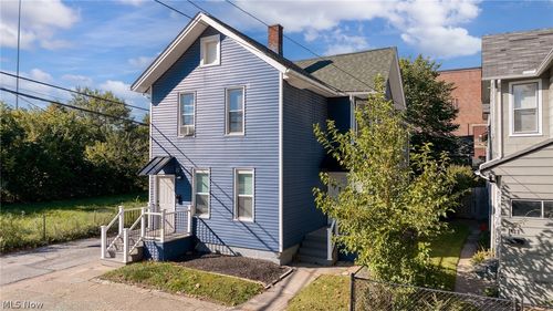 1424 Starkweather Avenue, Cleveland, OH, 44113 | Card Image