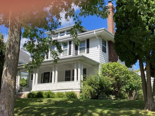 204 W Jackson St, Port Washington, WI, 53074-1806 | Card Image