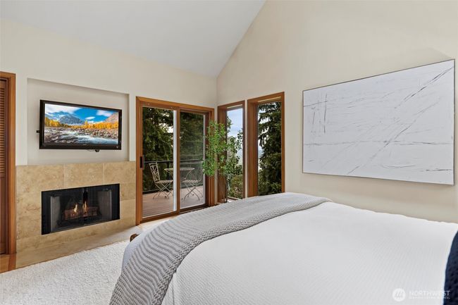 18608 Se 58 Th St, House other with 4 bedrooms, 4 bathrooms and 4 parking in Issaquah WA | Image 19