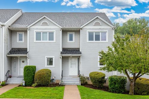 94-94 Oak Ridge Dr, Windsor Locks, CT, 06096-2661 | Card Image