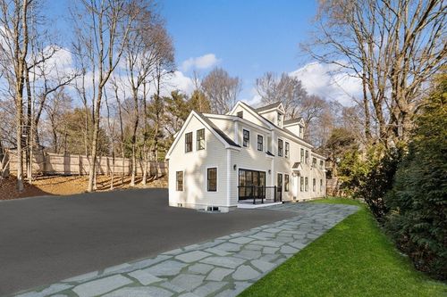 25 Shaw Rd, Wellesley, MA, 02481-4942 | Card Image