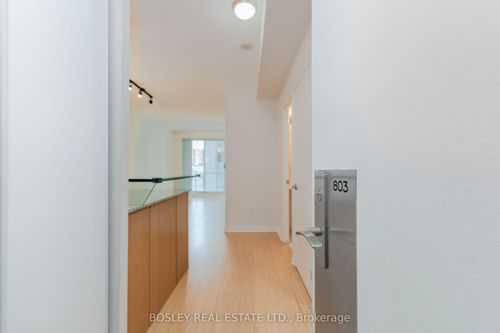 803-220 Victoria St, Toronto, ON, M5B2R6 | Card Image