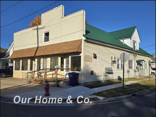 1241 Michigan Ave, Bay City, MI, 48708-8782 | Card Image