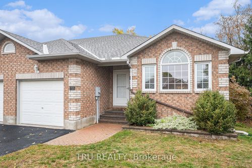70 Dr Gordon Cres, Kemptville, ON, K0G1J0 | Card Image