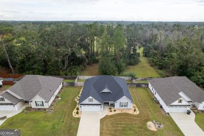 3833 Landings Circle, House other with 4 bedrooms, 2 bathrooms and null parking in Hahira GA | Image 3