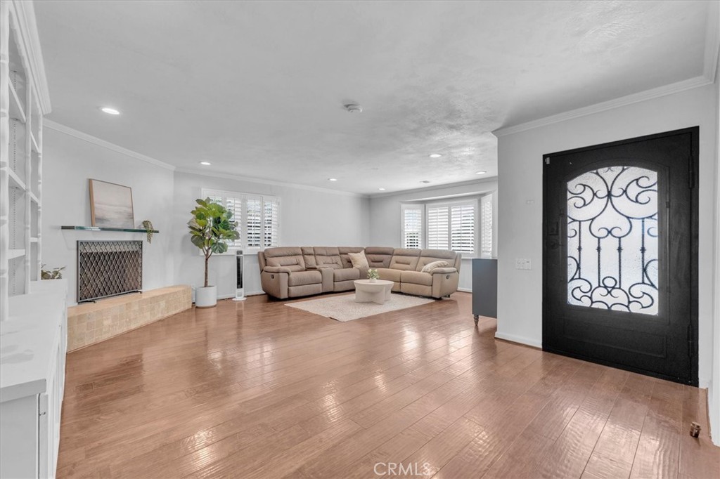 Residential in West Hills 5