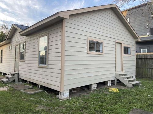 223 Cockerel St, Houston, TX, 77018-6628 | Card Image