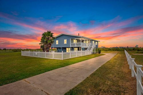 4023 1st St, Galveston, TX, 77554 | Card Image