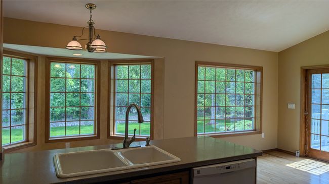 Kitchen Sink View | Image 35