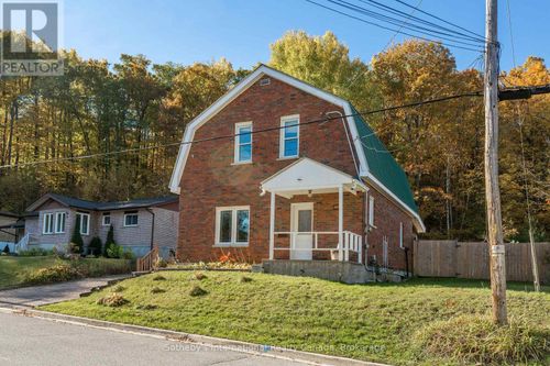 20 Ludlow Street, Midland, ON, L4R4M5 | Card Image