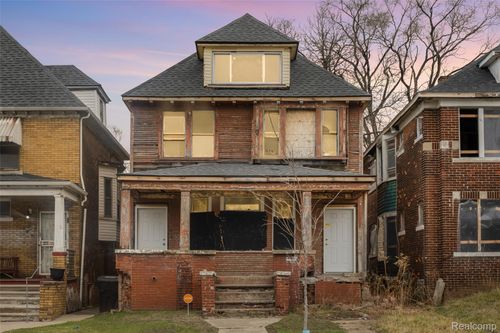 2980 Baldwin St, Detroit, MI, 48214-1702 | Card Image