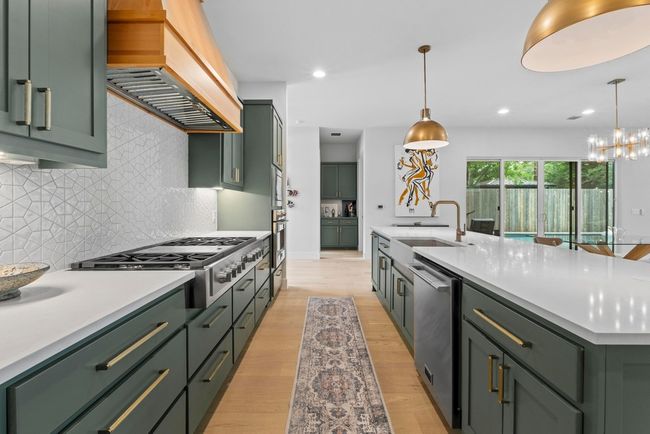 1708 Morrow St, House other with 4 bedrooms, 3 bathrooms and null parking in Austin TX | Image 12
