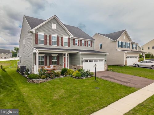 523 Spring Manor Blvd, GILBERTSVILLE, PA, 19525-8003 | Card Image