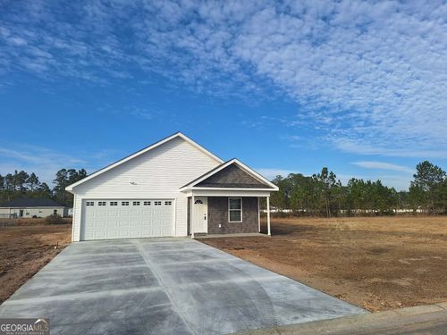 227 Twin Lakes Dr, Baxley, GA, 31513-9167 | Card Image