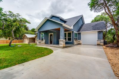 1583 Bonnyview Dr, House other with 3 bedrooms, 2 bathrooms and null parking in Canyon Lake TX | Image 2