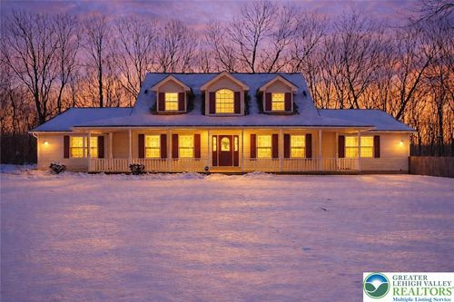 118 Sterner Run Rd, KUNKLETOWN, PA, 18058-8154 | Card Image