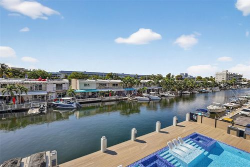 3830 Ne 171st St, North Miami Beach, FL, 33160-3022 | Card Image