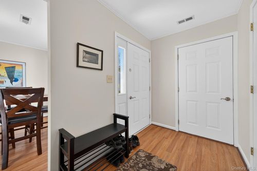 223 Eagleton Dr, Monroe, NY, 10950-5140 | Card Image