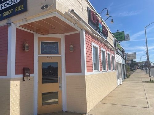377 Park Ave, Worcester, MA, 01610-1026 | Card Image