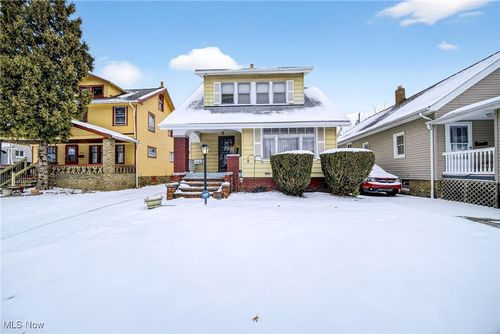 13405 Thornhurst Ave, Garfield Heights, OH, 44105-6848 | Card Image