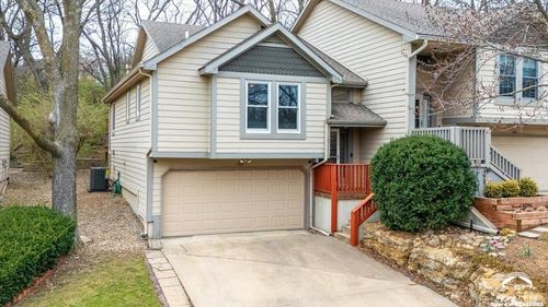 c-1405 Lawrence Ave, Lawrence, KS, 66049-2946 | Card Image