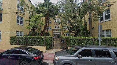 apt-110-536 14th St, Miami Beach, FL, 33139-4075 | Card Image