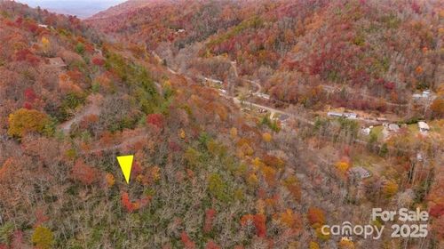 82 Davey Crockett Rd, Fairview, NC, 28730-6612 | Card Image