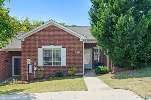 402 Hillsboro Ln, Helena, AL, 35080-3752 | Card Image