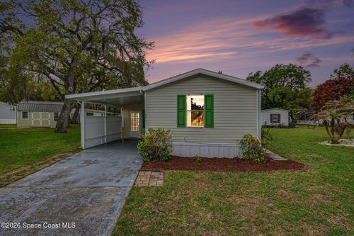 686 Sunrise Ct Ne, Palm Bay, FL, 32907-2118 | Card Image