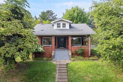 2051 Pittview Ave, Pittsburgh, PA, 15212-1400 | Card Image