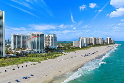 h1804-3100 N Ocean Dr, Riviera Beach, FL, 33404-3214 | Card Image