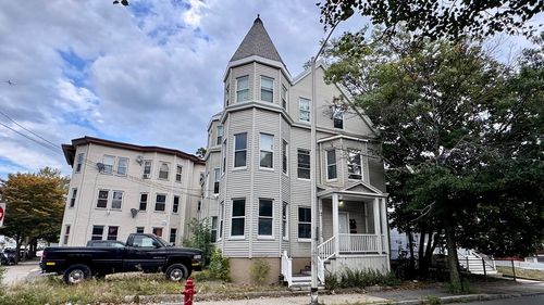 162 Washington St, Lynn, MA, 01902-4826 | Card Image