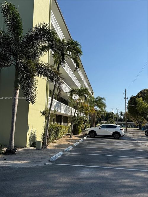 apt-315b-1425 Arthur St, Hollywood, FL, 33020-3709 | Card Image