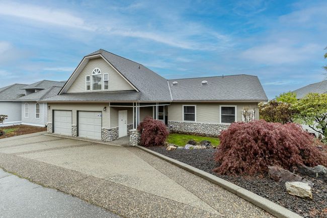 35790 Canterbury Avenue, House other with 4 bedrooms, 3 bathrooms and 5 parking in Abbotsford BC | Image 1