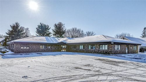 719 W Hamilton Ave, Eau Claire, WI, 54701-6968 | Card Image