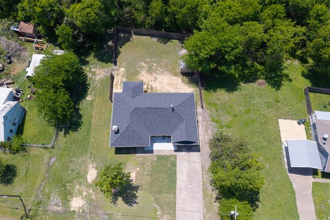 904 N Main St, House other with 3 bedrooms, 2 bathrooms and null parking in Kemp TX | Image 34